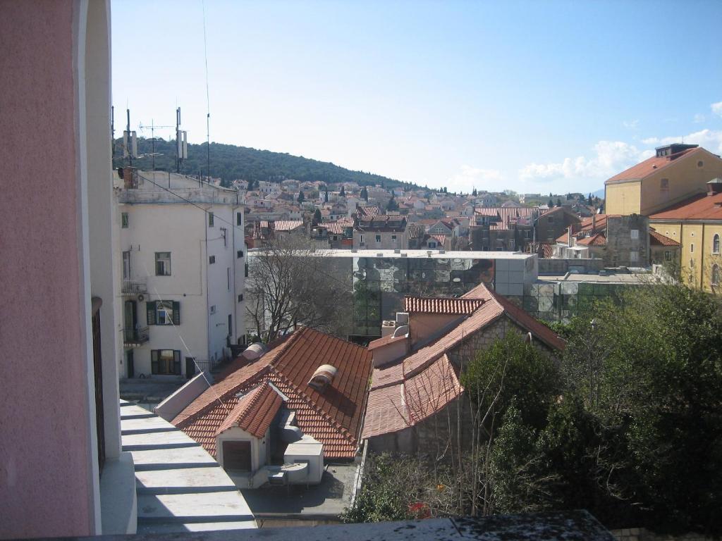 Split Central Guesthouse ภายนอก รูปภาพ